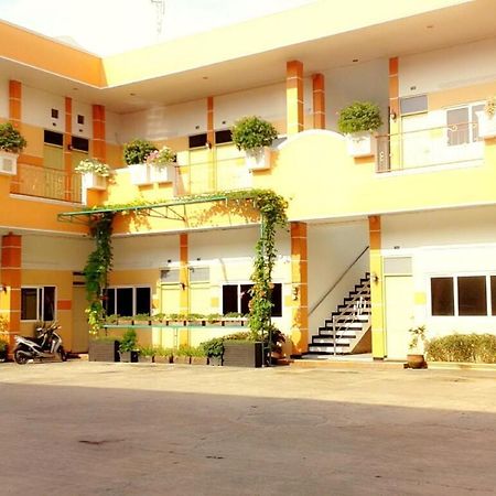Hotel Kencana Rembang المظهر الخارجي الصورة