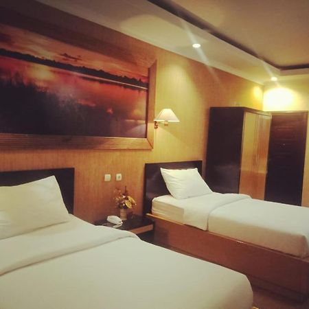 Hotel Kencana Rembang المظهر الخارجي الصورة